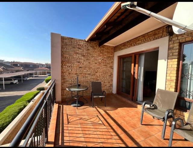 2 BEDROOM APARTMENT FOR SALE IN SONNEVELD